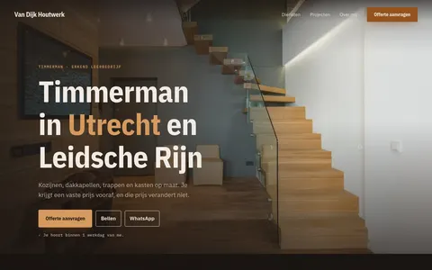 timmerman.desitesmid.nl: een eiken trap in een lichte hal